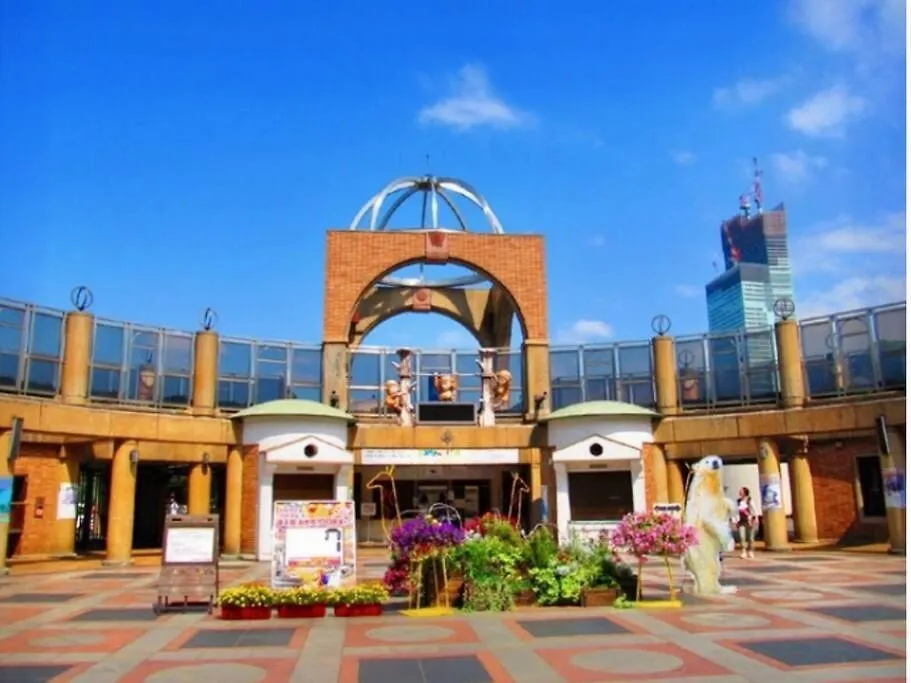 Apartament 大阪道頓堀リバーサイド。徒歩：難波駅4分、心斎橋7分、道頓堀4分、Orange Street 3分